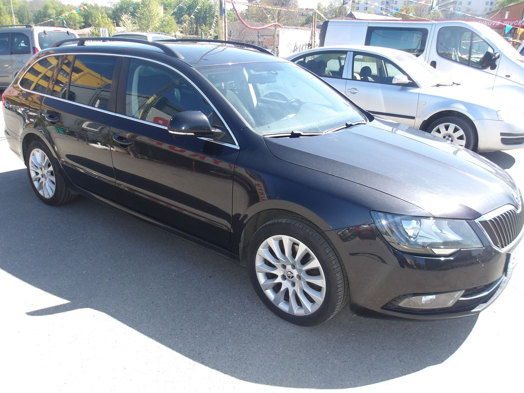 Škoda Superb, 2,0TDi 125kW DSG ! - fotka 4