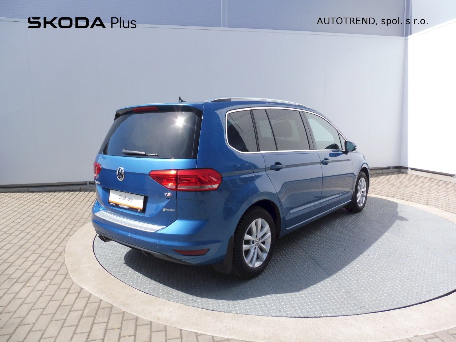 Volkswagen Touran, Highline 1,4 TSI 110kW DSG - fotka 2