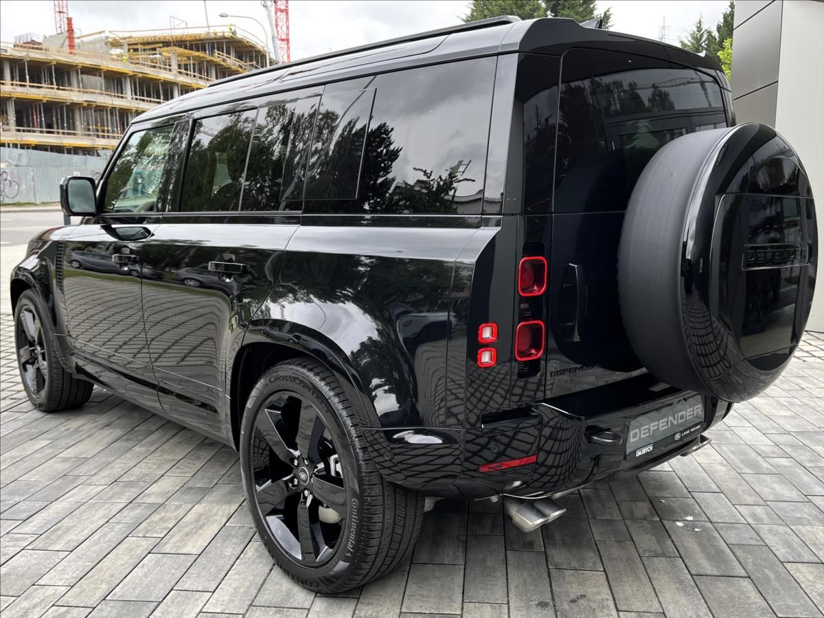 Land Rover Defender, 110 V8 P425 X-DYNAMIC HSE - fotka 4