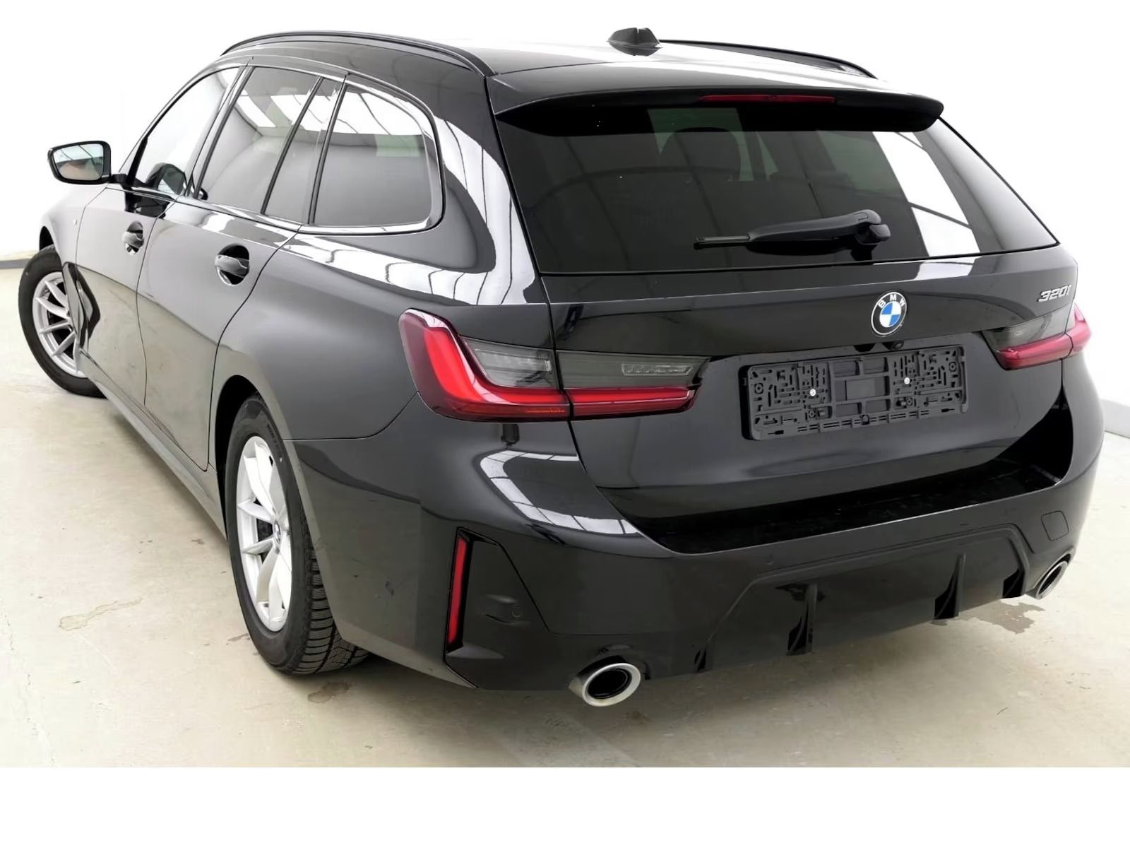 BMW Řada 3, 320i Touring M Sport*360°Navi* - fotka 2
