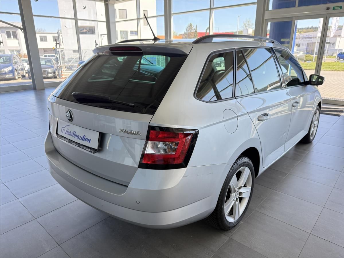 Škoda Fabia, 1,2   TSI,JOY,1.MAJ,SERVISKA - fotka 6