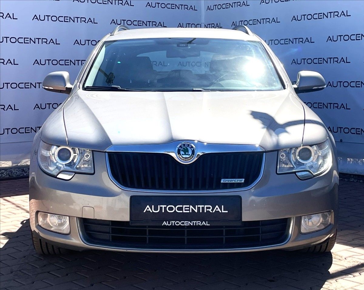 Škoda Superb, 1,6 TDi,77kW - fotka 2