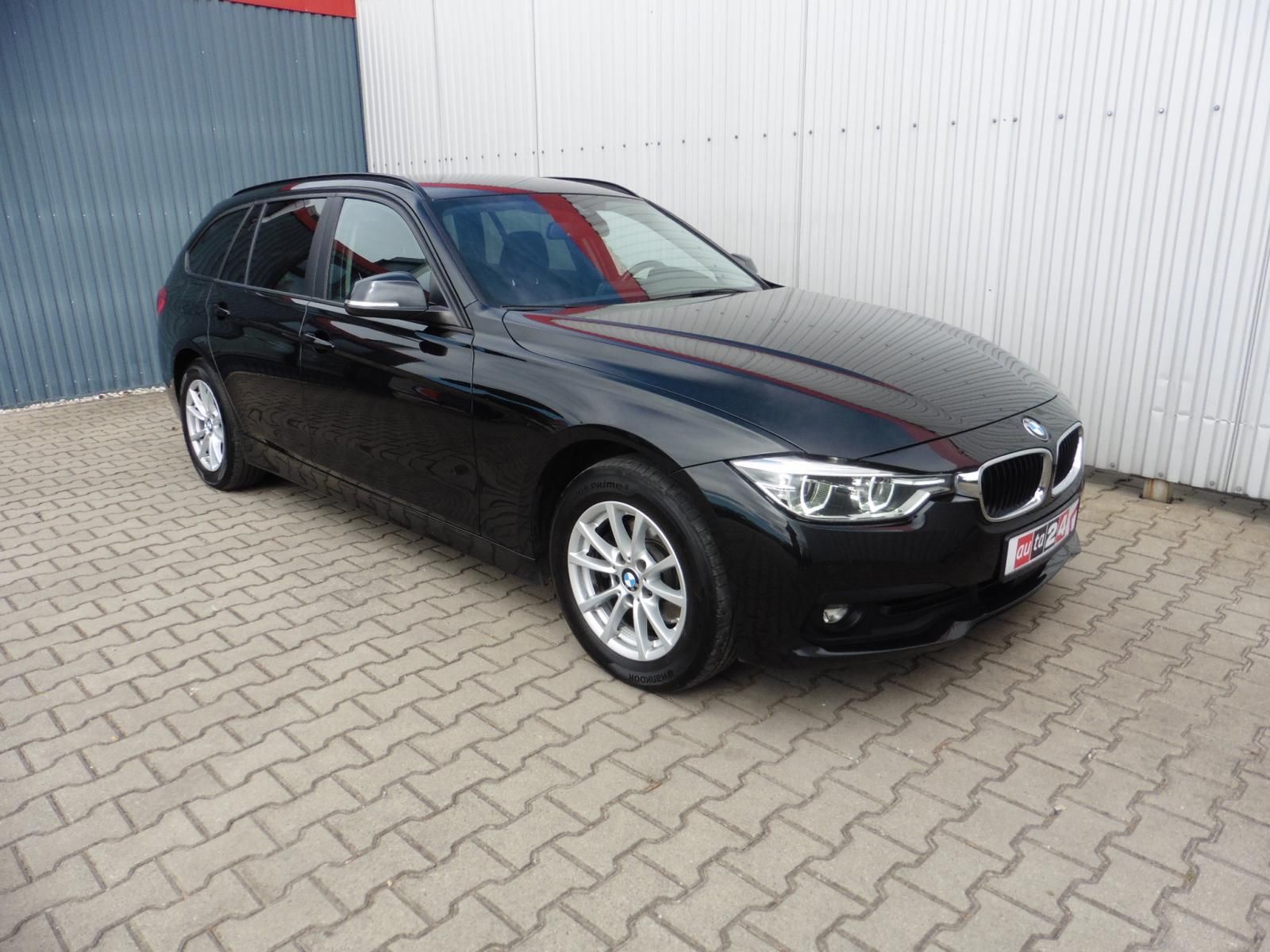 BMW Řada 3, 320d xDrive Advantage Touring - fotka 2