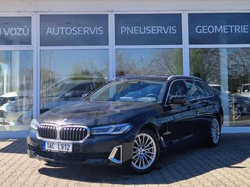 3,0 530d TOURING KOMPLETVÝBAVA