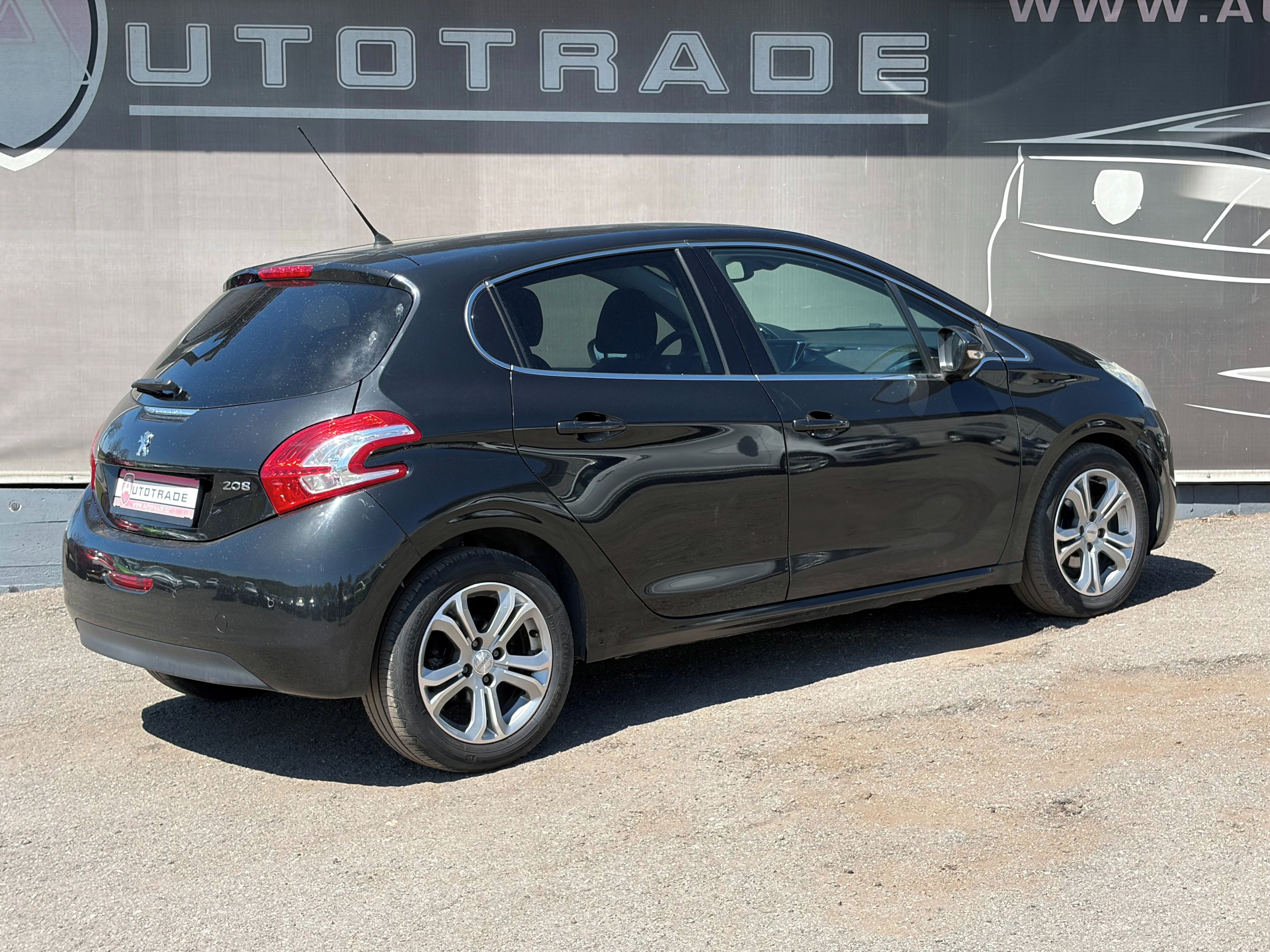 Peugeot 208, 1.4i DigiKLIMA, ALU - fotka 4