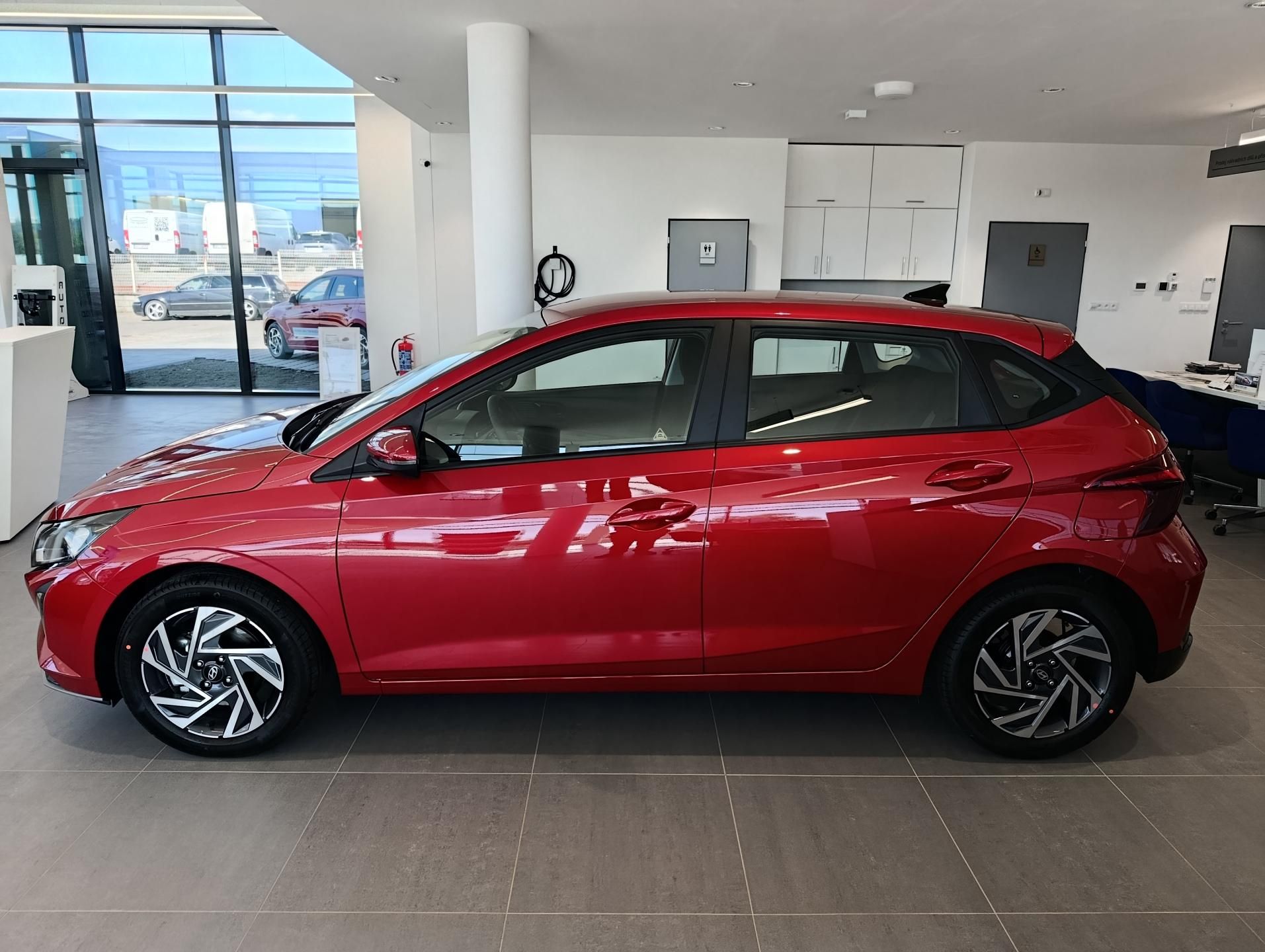 Hyundai i20, 1,0 TGDI 66 kW DCT GO! - fotka 3