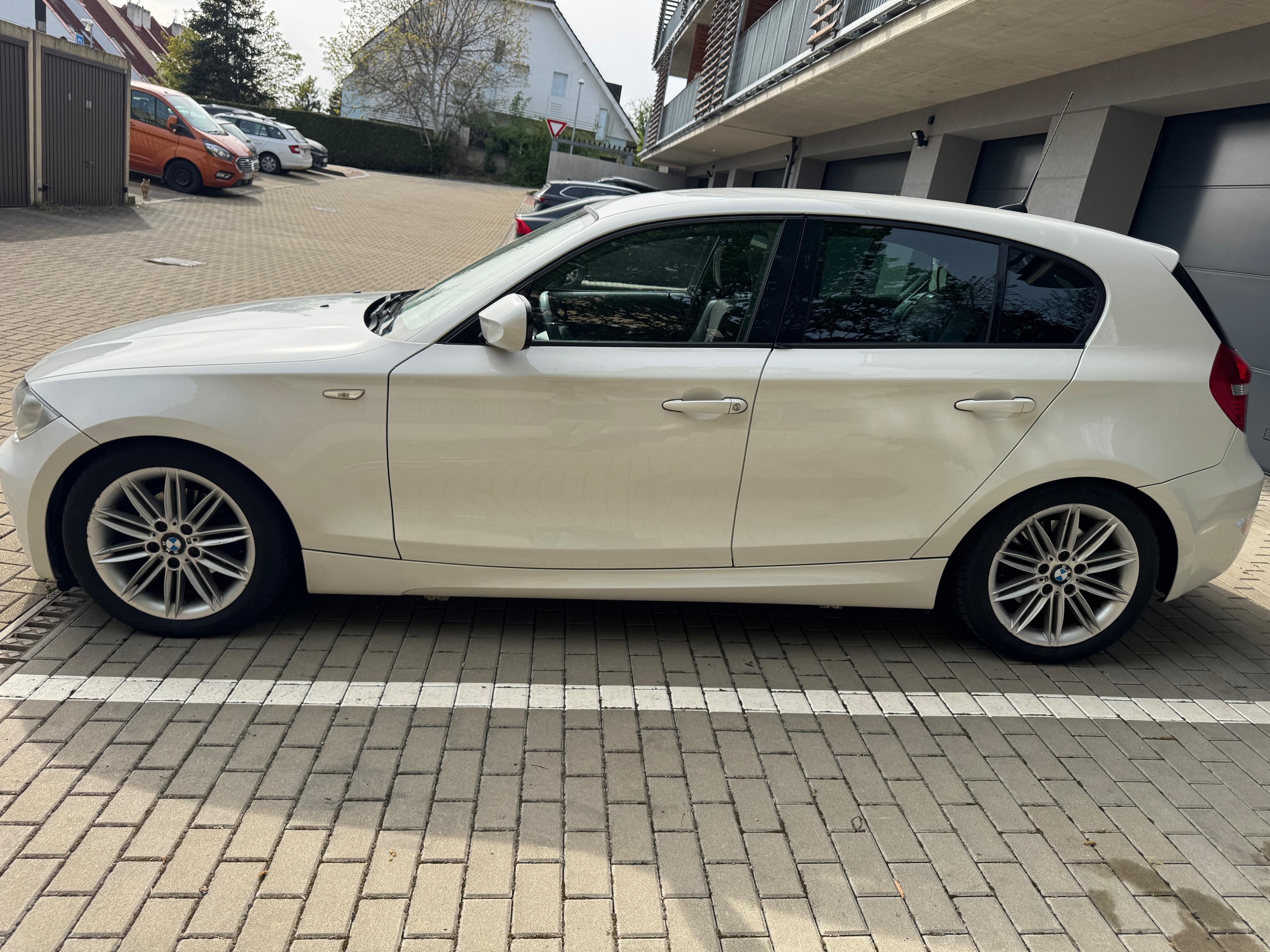 BMW Řada 1, 118D, M paket - fotka 4