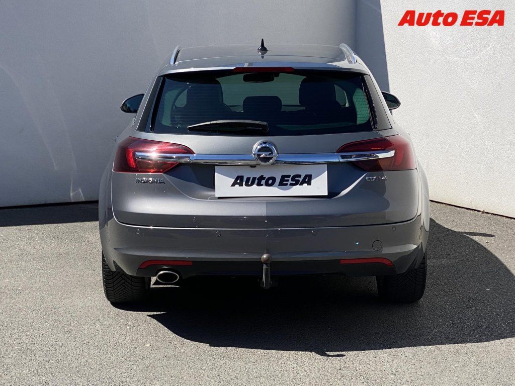 Opel Insignia, 2.0D - fotka 5