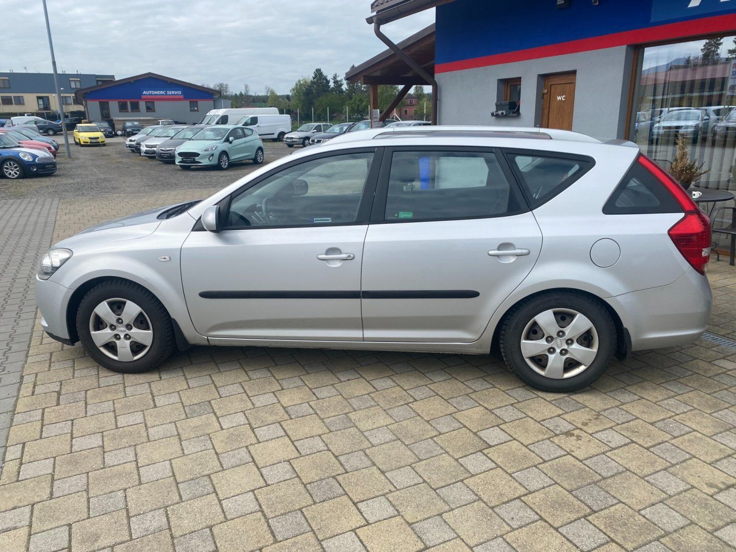 Kia Cee´d, 1.4  ČR - fotka 6