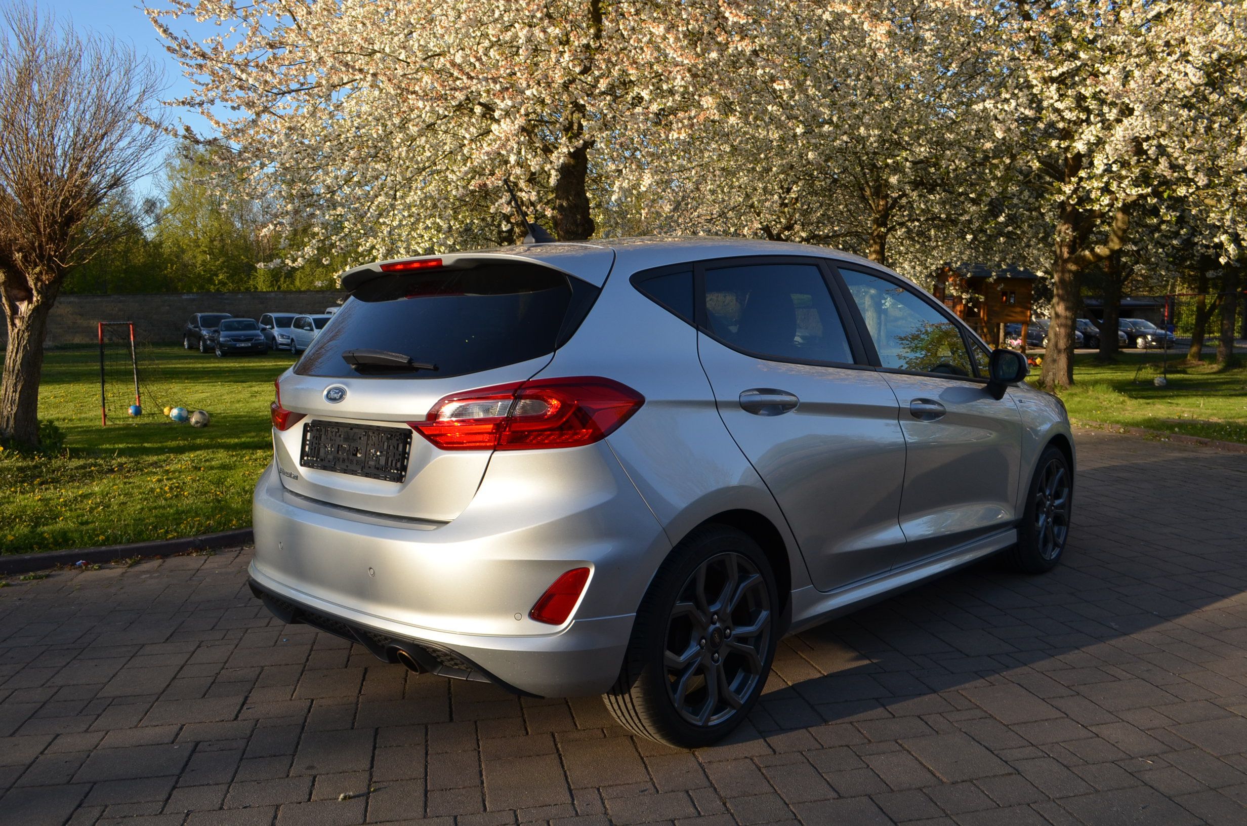 Ford Fiesta, 1.5TDCI 90KONÍ ST-LINE 5-DVÉŘ - fotka 5