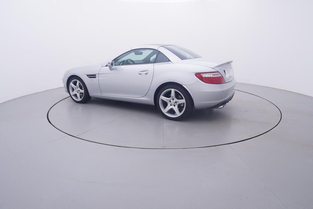 Mercedes-Benz SL, 1.8 135 kW - fotka 3