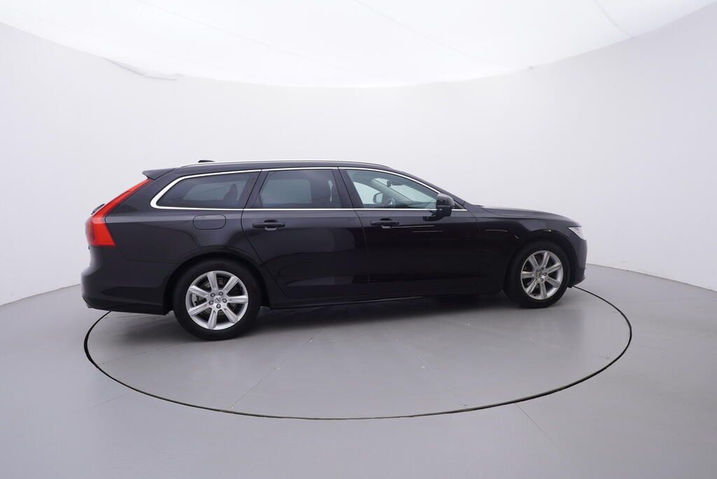 Volvo V90, Momentum 2.0 140 kW - fotka 6