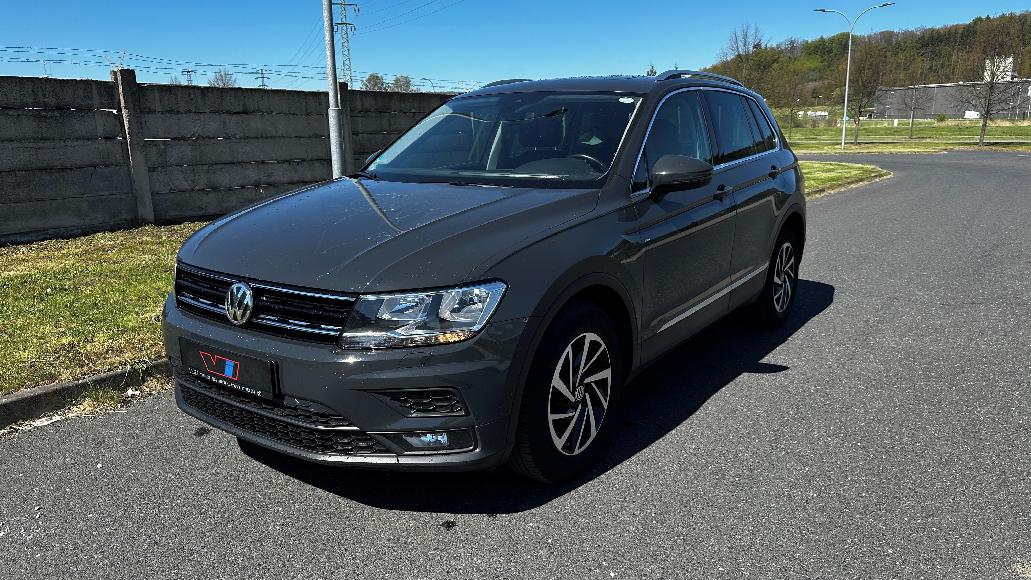 Volkswagen Tiguan, 2.0 TDI pano, NAV, tažné