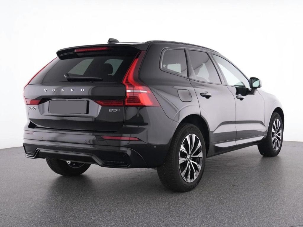 Volvo XC60, B5 2.0 AWD PLUS DARK*Navi* - fotka 2