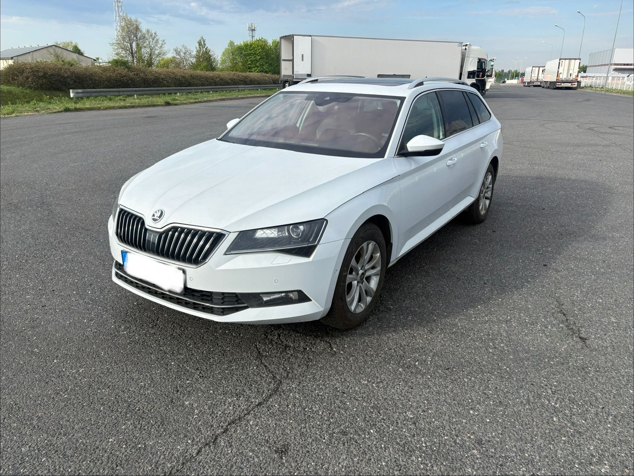 Škoda Superb, 1,6 TDI, 88kW, Panorama,Canton