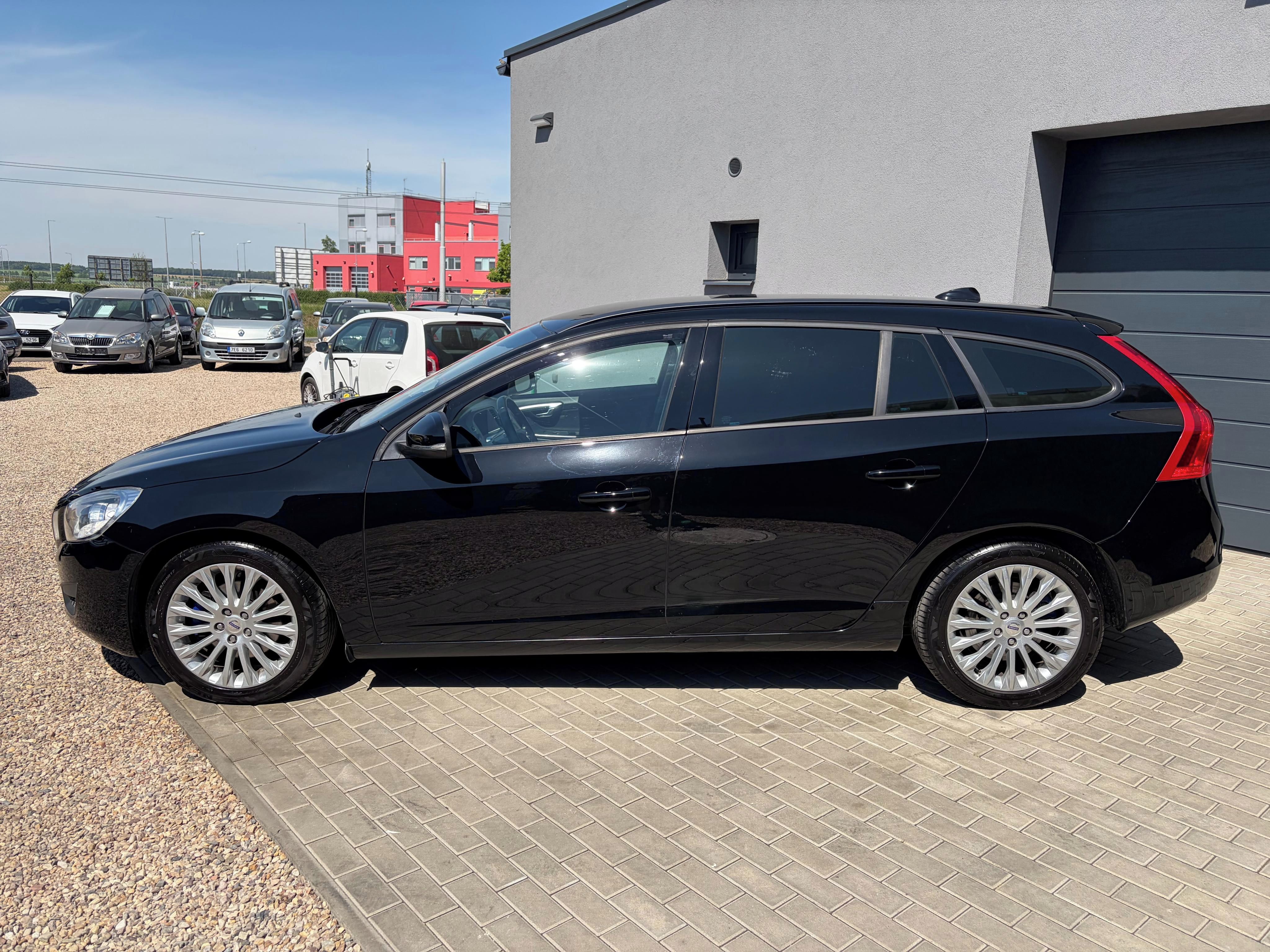 Volvo V60, 1.6 D 84KW, Nové ROZVODY - fotka 6