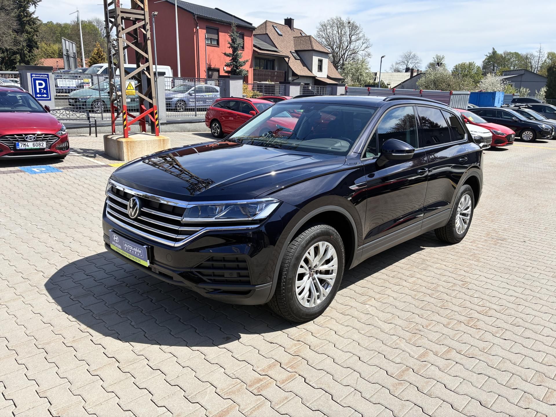 Volkswagen Touareg, 170KW,4X4,8°AT,ČERNÁDEEP,TAŽNÉ - fotka 3