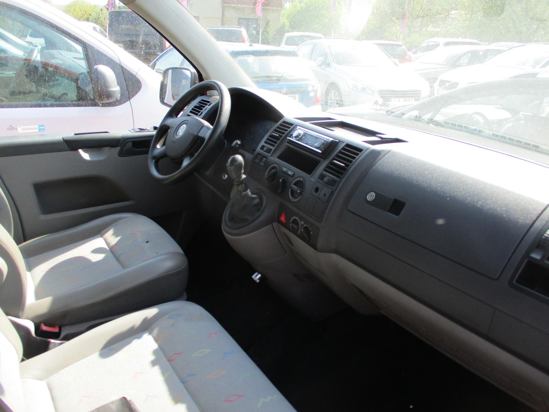 Volkswagen Transporter, 2,5 TDi servis doložen - fotka 4