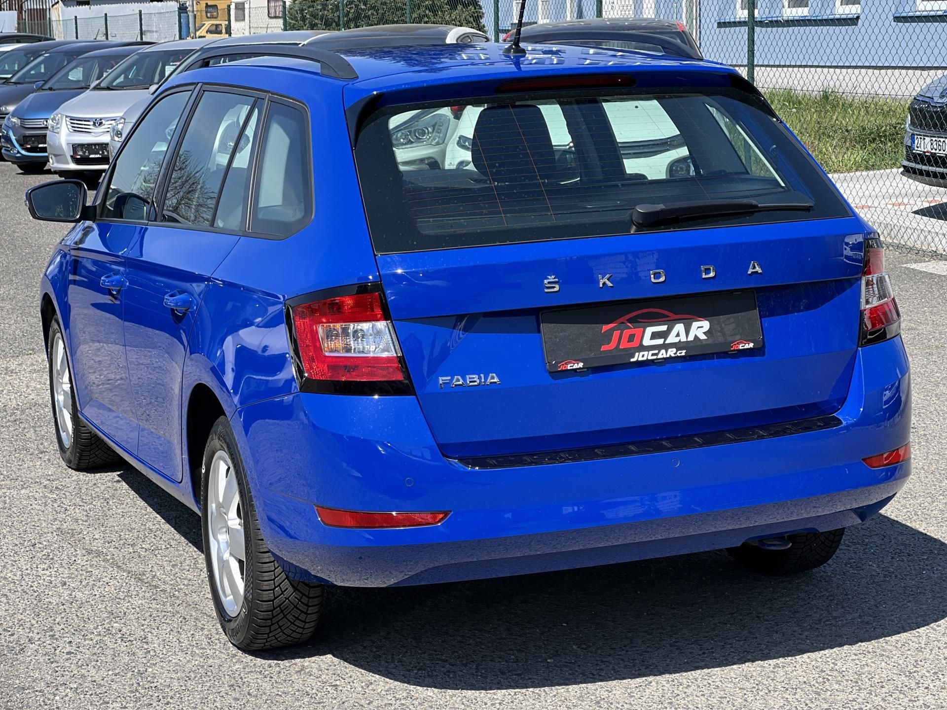 Škoda Fabia, 1.0MPi 44kw KLIMA TEMPOMAT - fotka 5