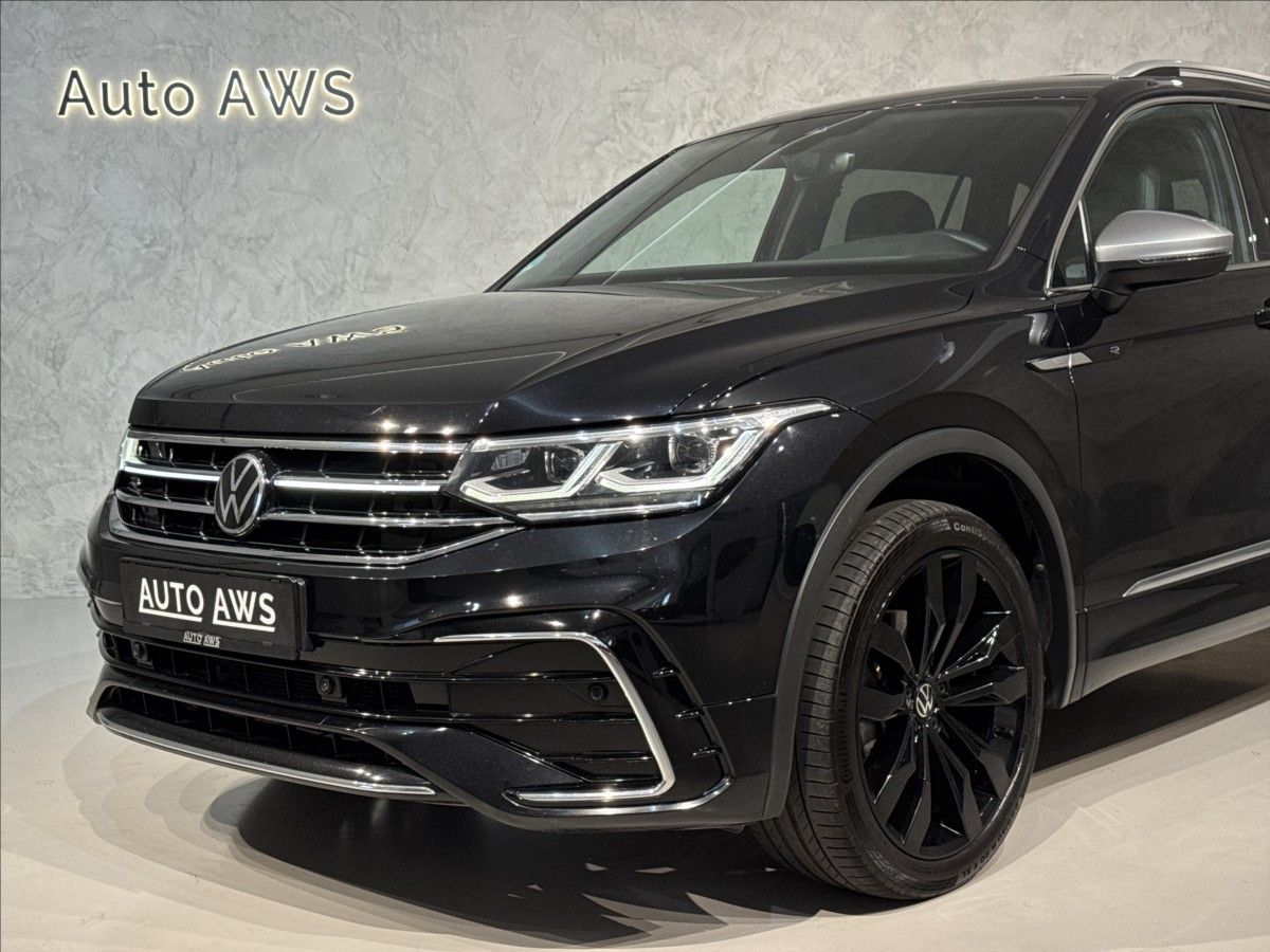Volkswagen Tiguan Allspace, 2,0 TDi  DSG 4x4 R-Line Matrix - fotka 4