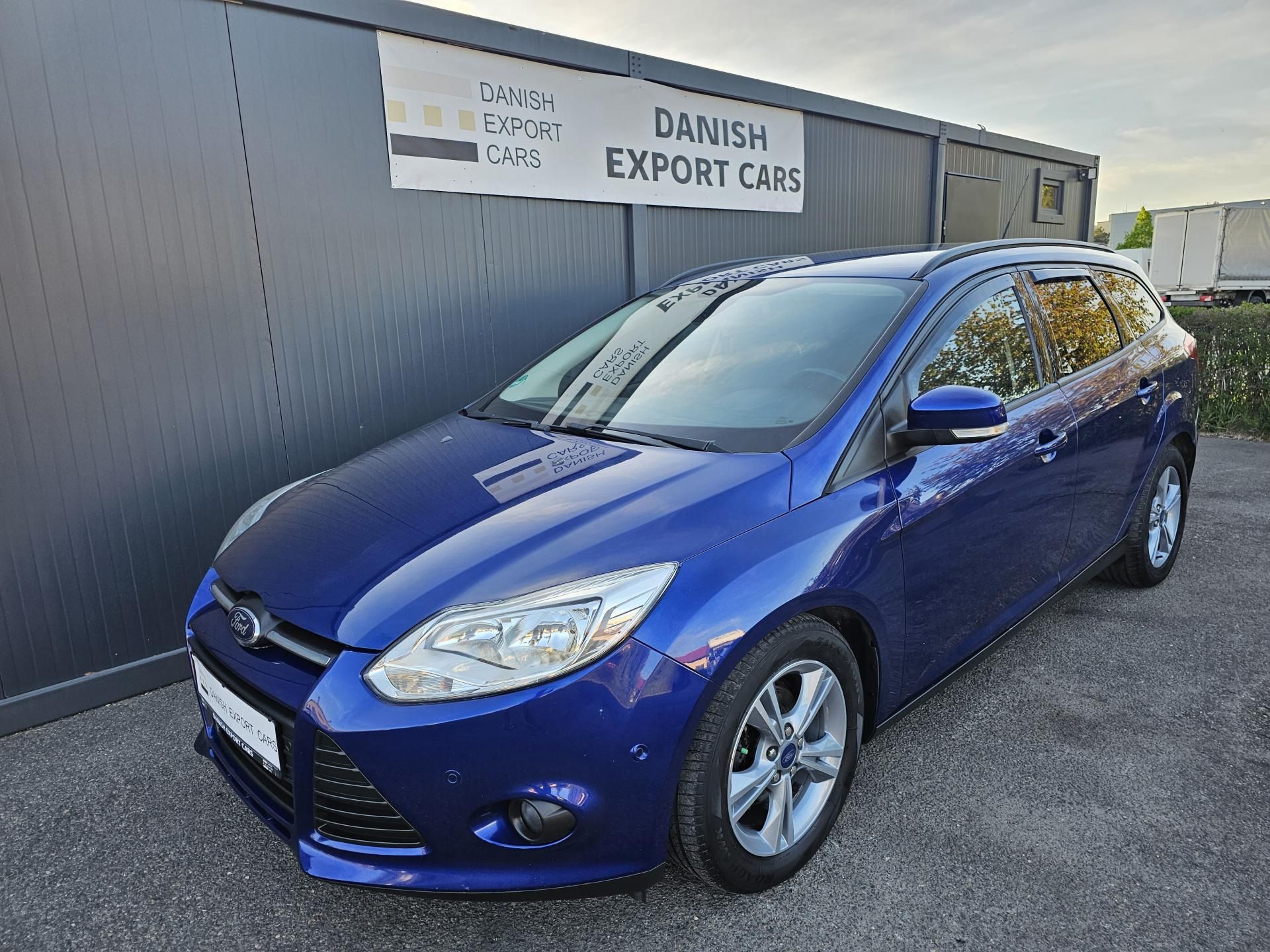Ford Focus, 1.0 92kW,VÝHŘEV,SENZORY,SERVIS