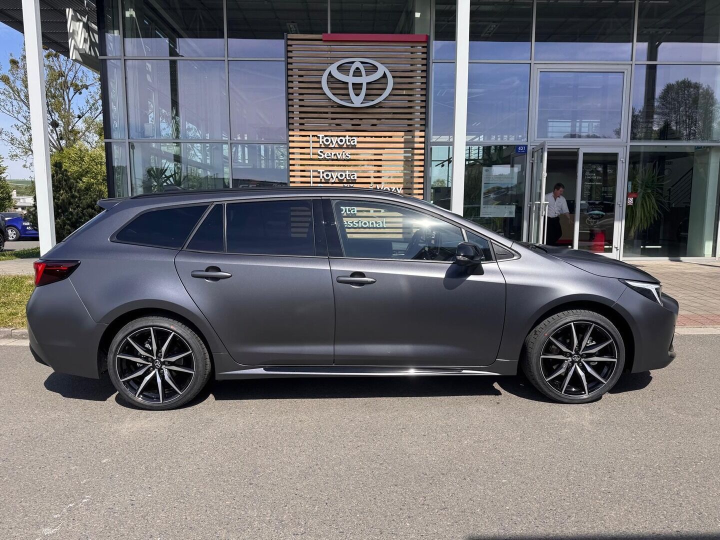 Toyota Corolla, 2.0 GR Sport - fotka 2