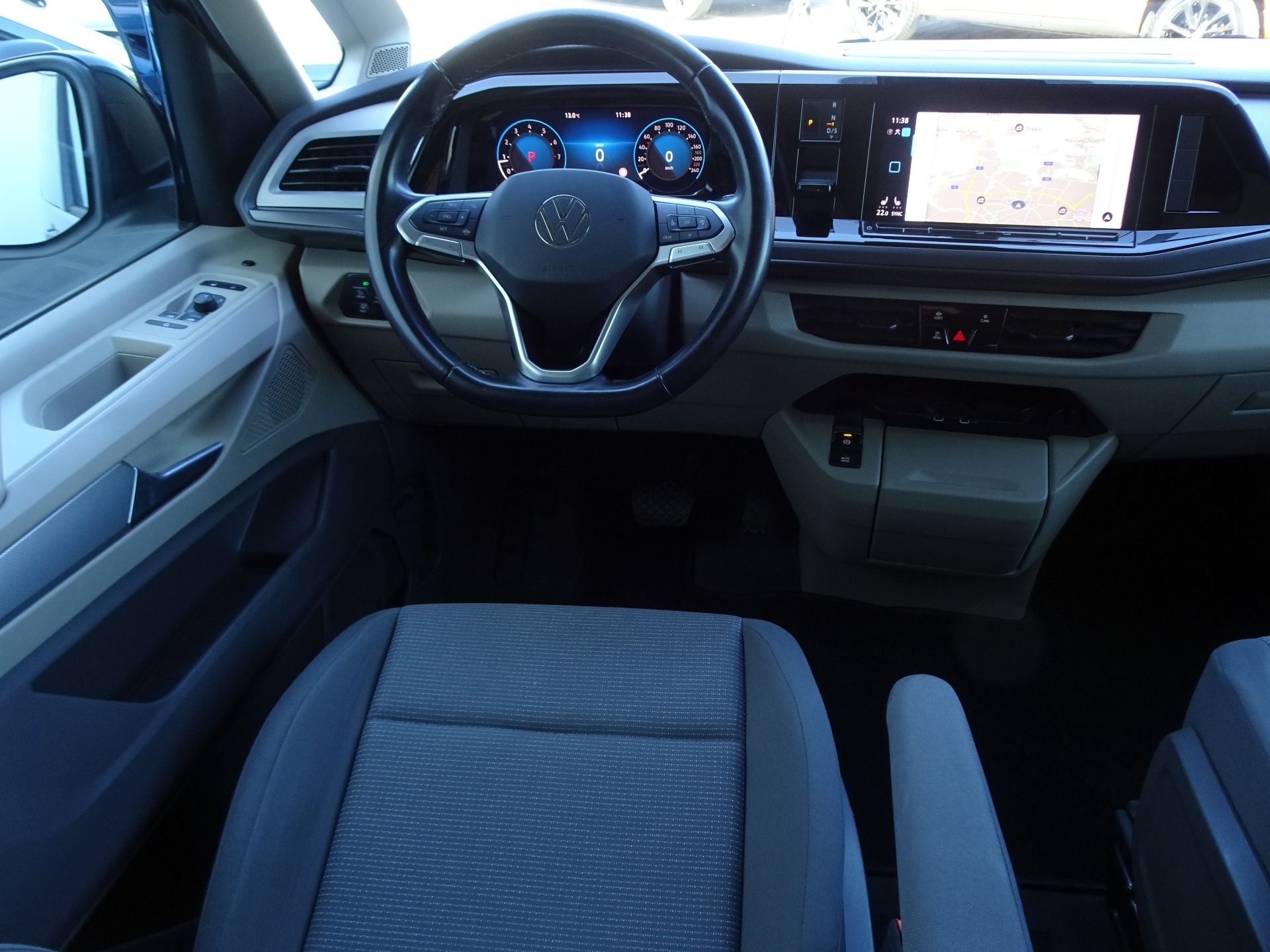 Volkswagen Multivan, 1.5TSI DSG - fotka 5