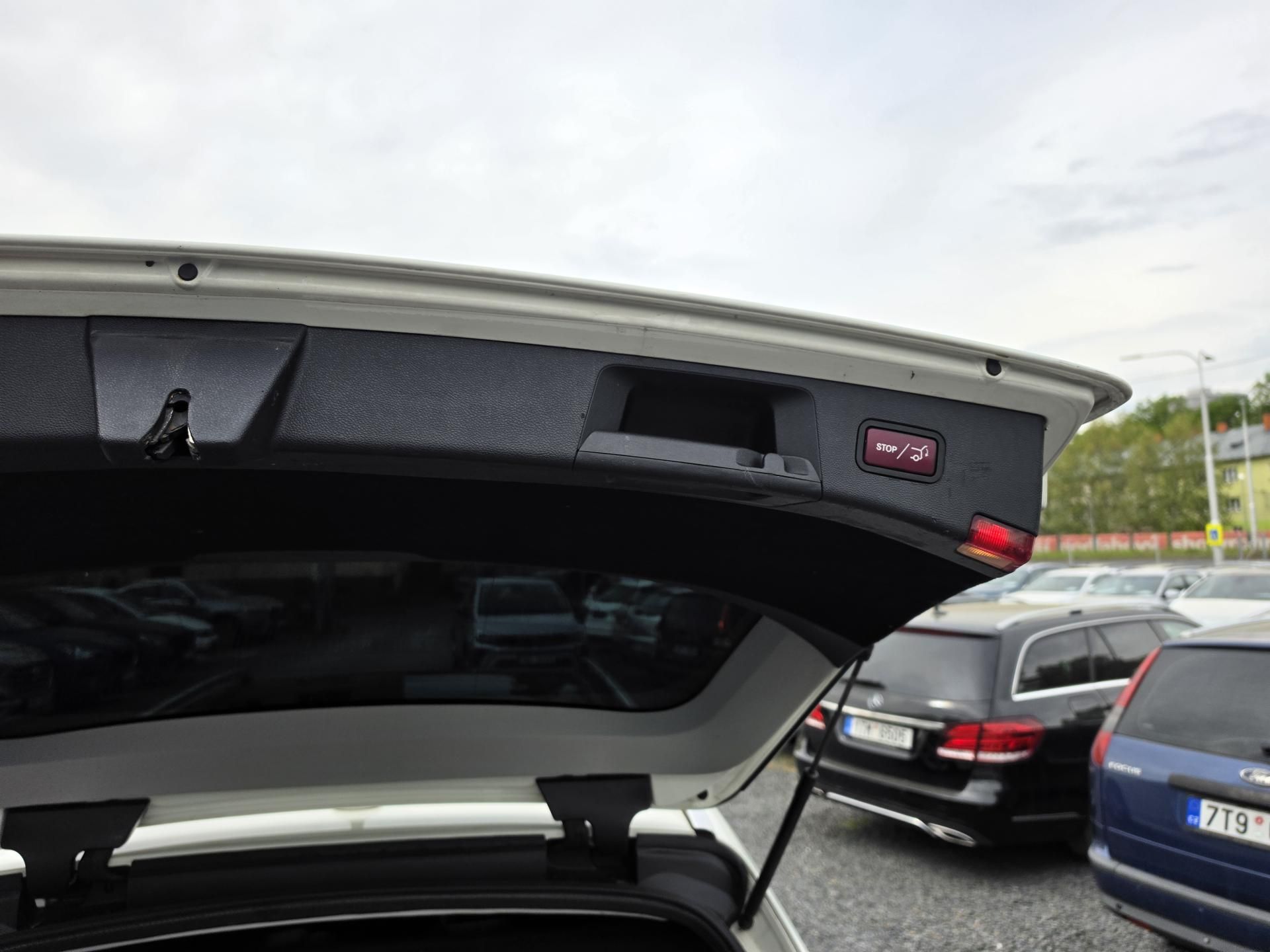 Mercedes-Benz Třídy E, 300CDI V6 Avantgarde TZ - fotka 6