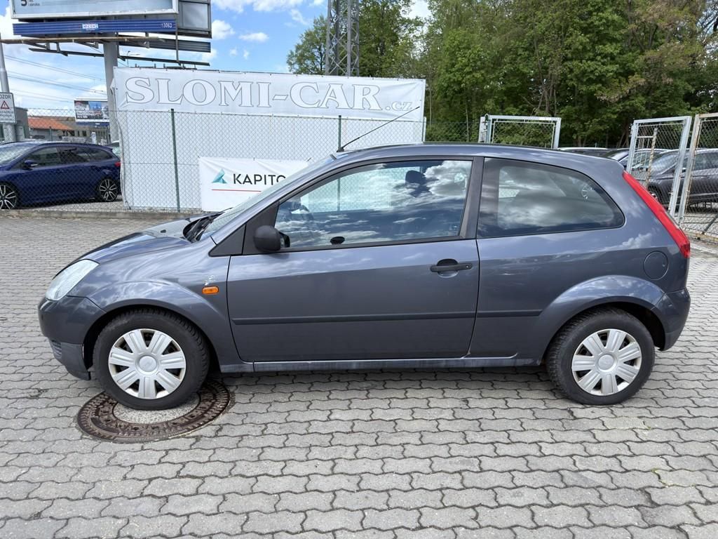 Ford Fiesta, 1.3i 51 kW - fotka 3