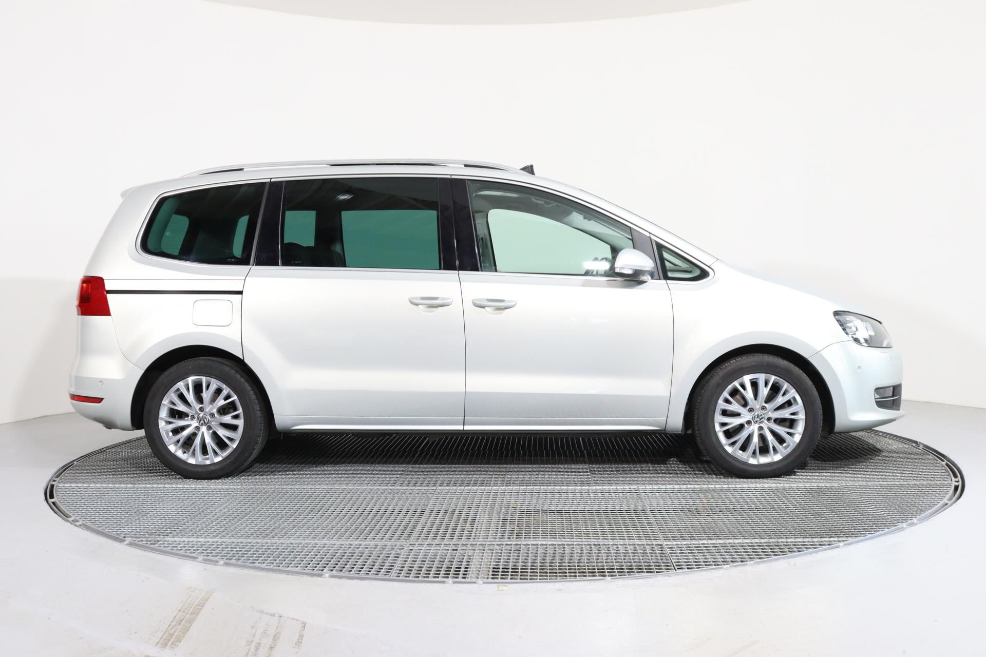 Volkswagen Sharan, Highline 2,0 TDI 125kW DSG - fotka 3