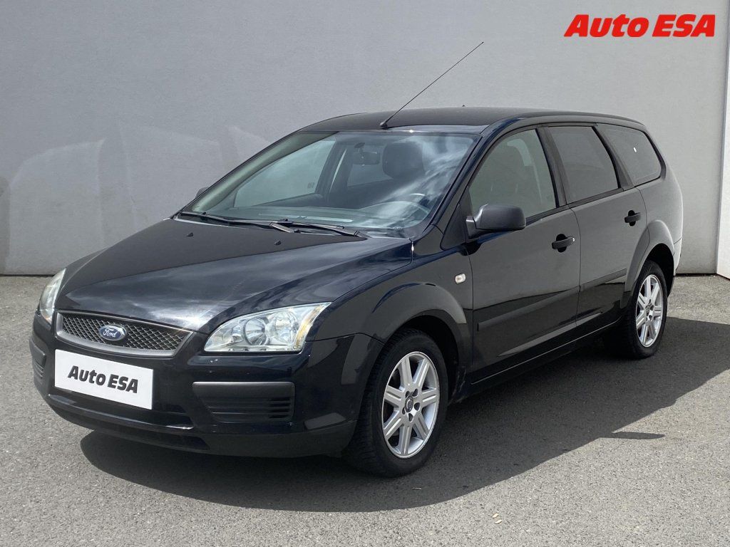 Ford Focus, 1.4i,AC,výhřev sed - fotka 3