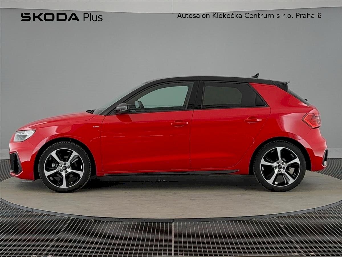 Audi A1, 35 TFSI110 kW S-line STR Black - fotka 3