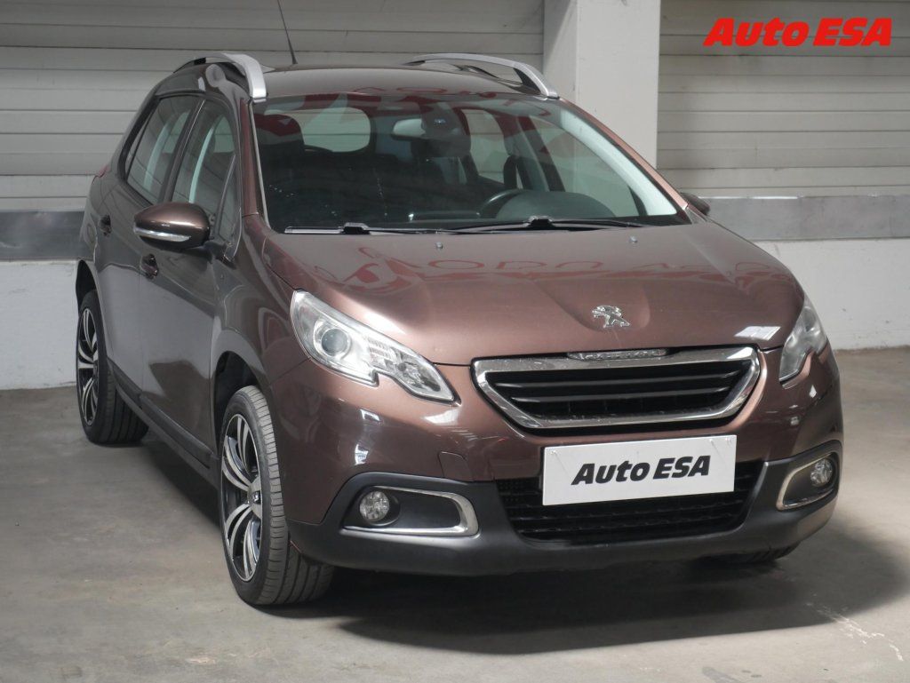 Peugeot 2008, 1.6 HDI,servis.kniha,AC