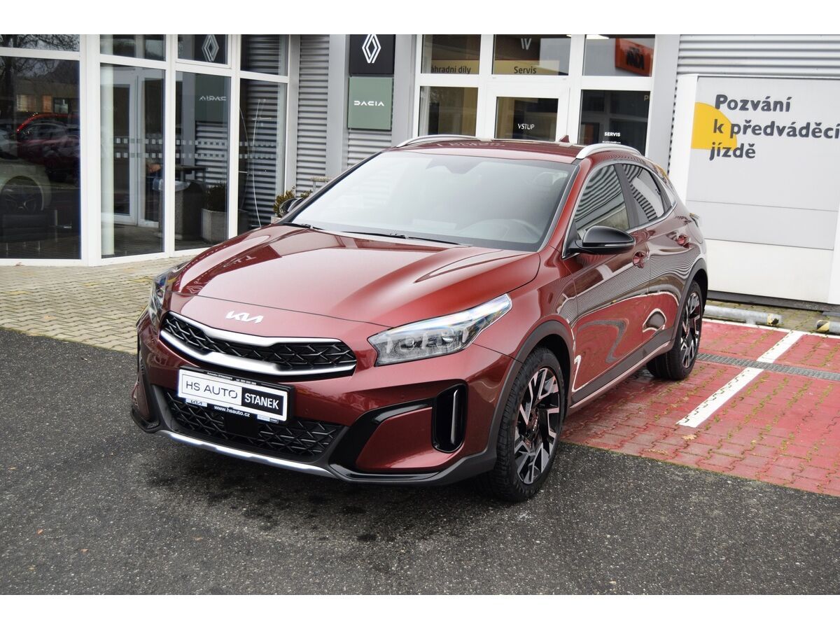 Kia XCee´d, 1,6 T-GDi 7DCT STEEL EDITION - fotka 2