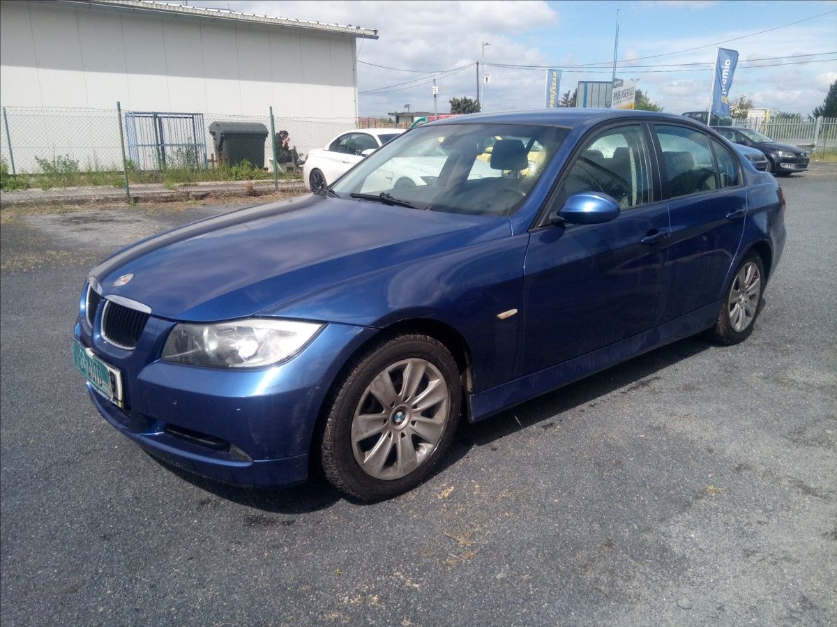 BMW Řada 3, 2,0 d DIGIKLIMA, KŮŽE