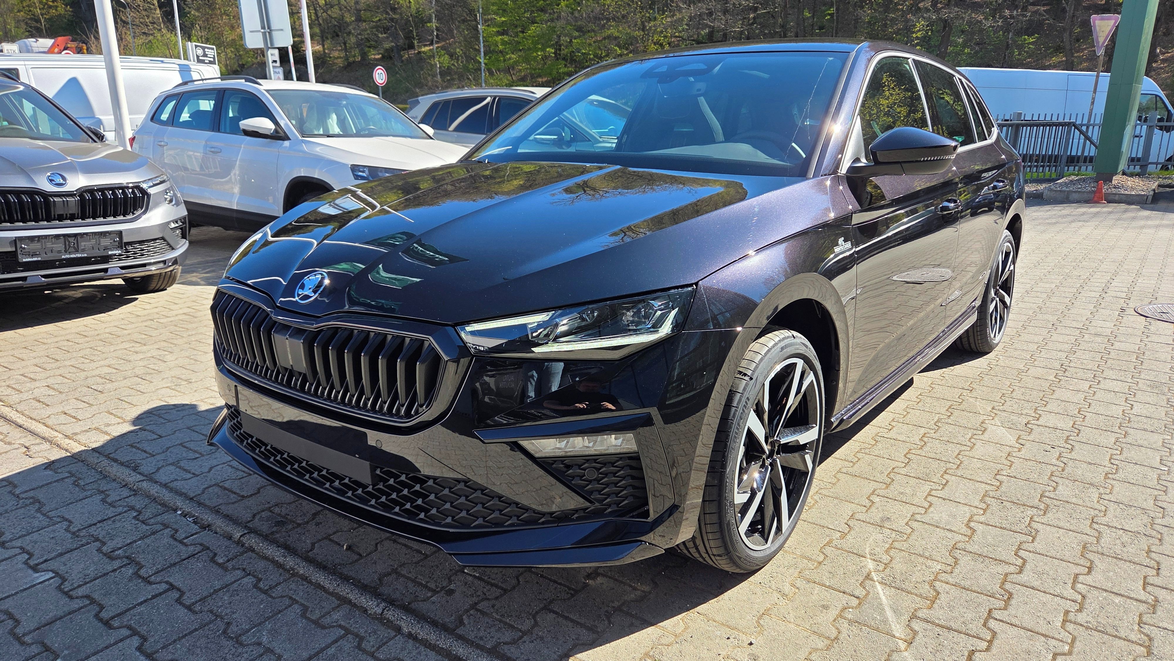 Škoda Scala, Monte Carlo 1,5 TSI 110 kW - fotka 2