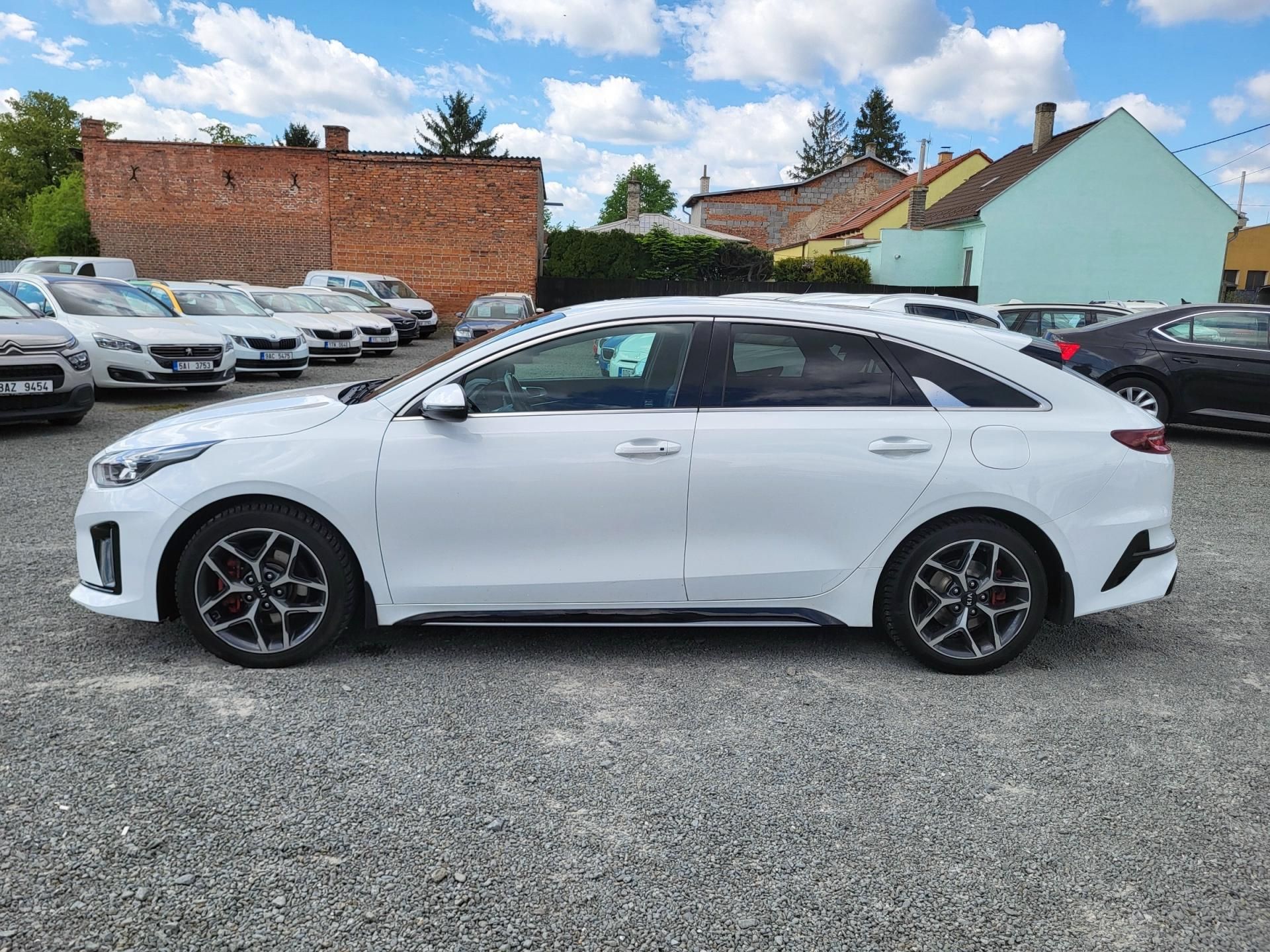 Kia ProCeed, 1.4 T-GDI 103kW GT LINE *ČR - fotka 2