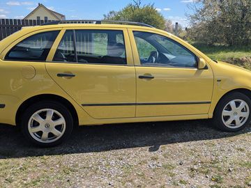 2.0 MPI (85Kw) Elegance (2002)