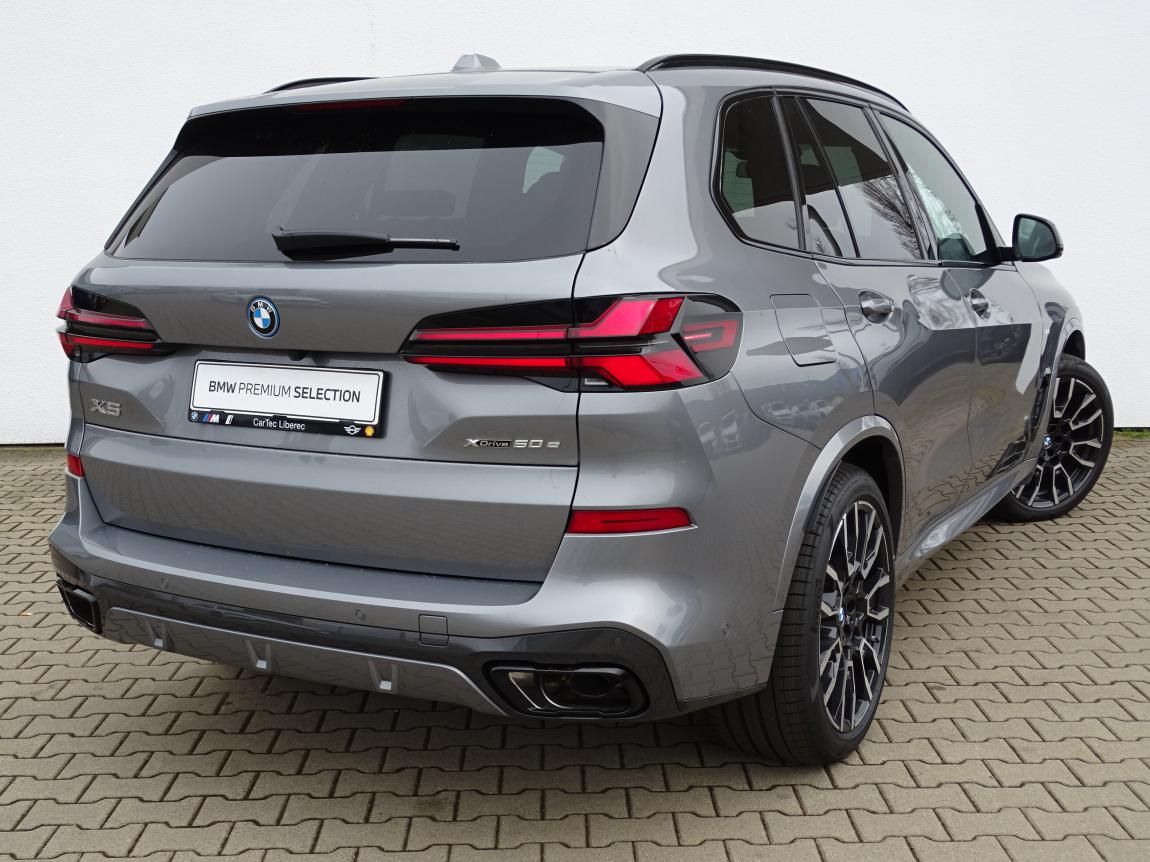 BMW X5, xDrive50e - fotka 3