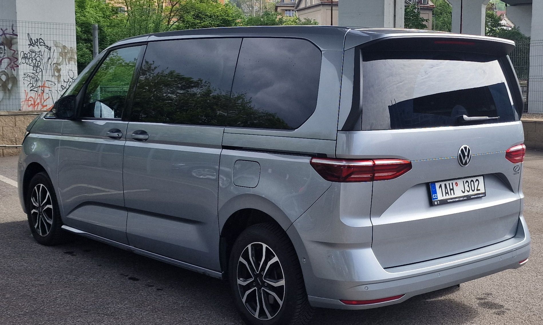 Volkswagen Multivan, Tov.záruka do1/2030 200tis.km - fotka 5