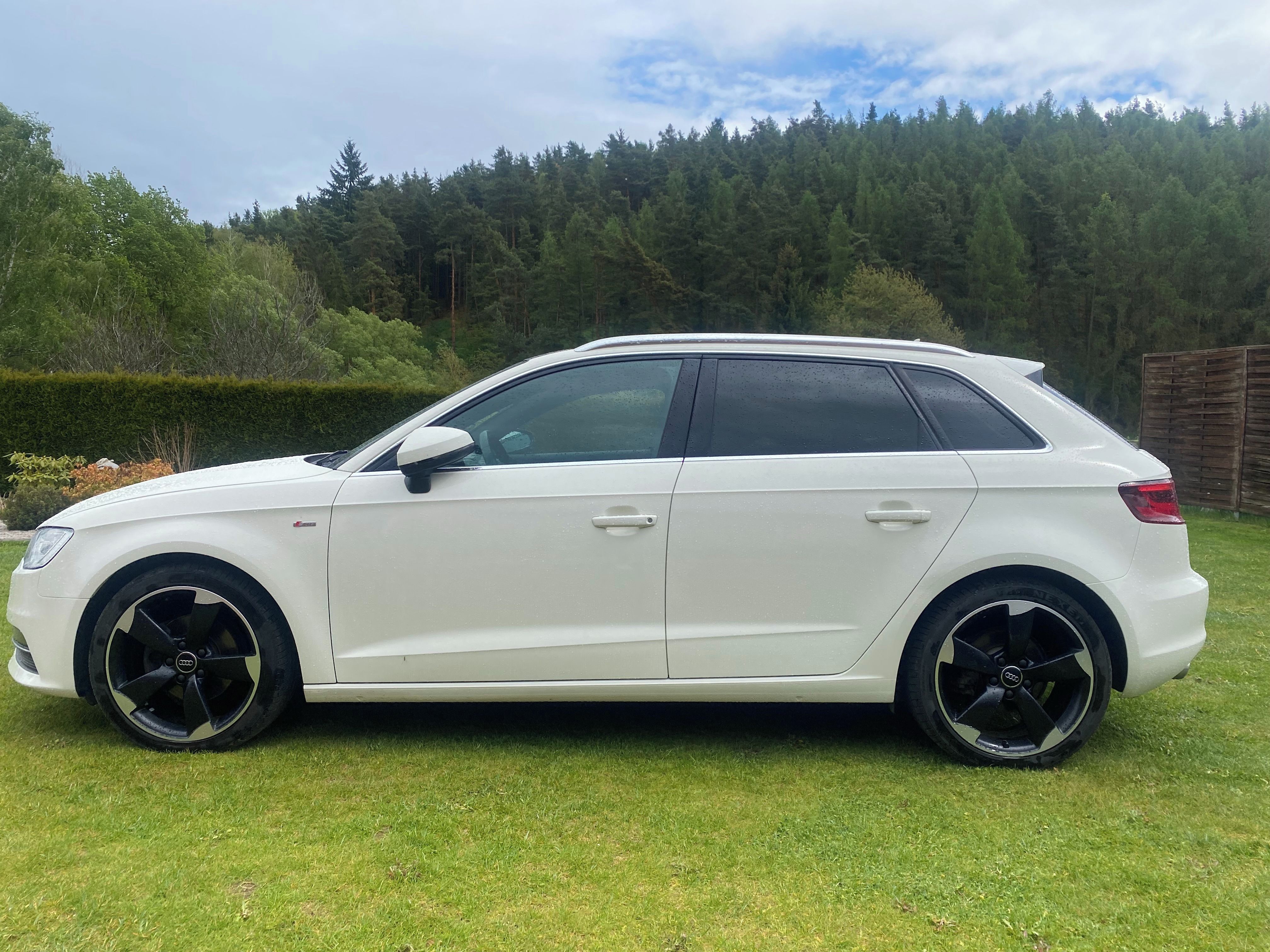 Audi A3, 2.0TDI,S-line,DSG,Šíbr,Výhřev - fotka 4