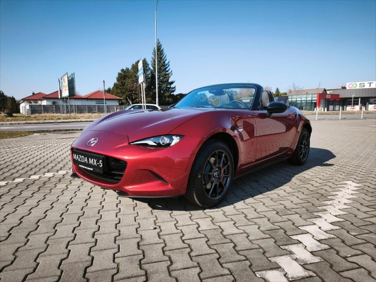 Mazda MX-5, 1,5 MX-5 ST G132 6MT Homura - fotka 3