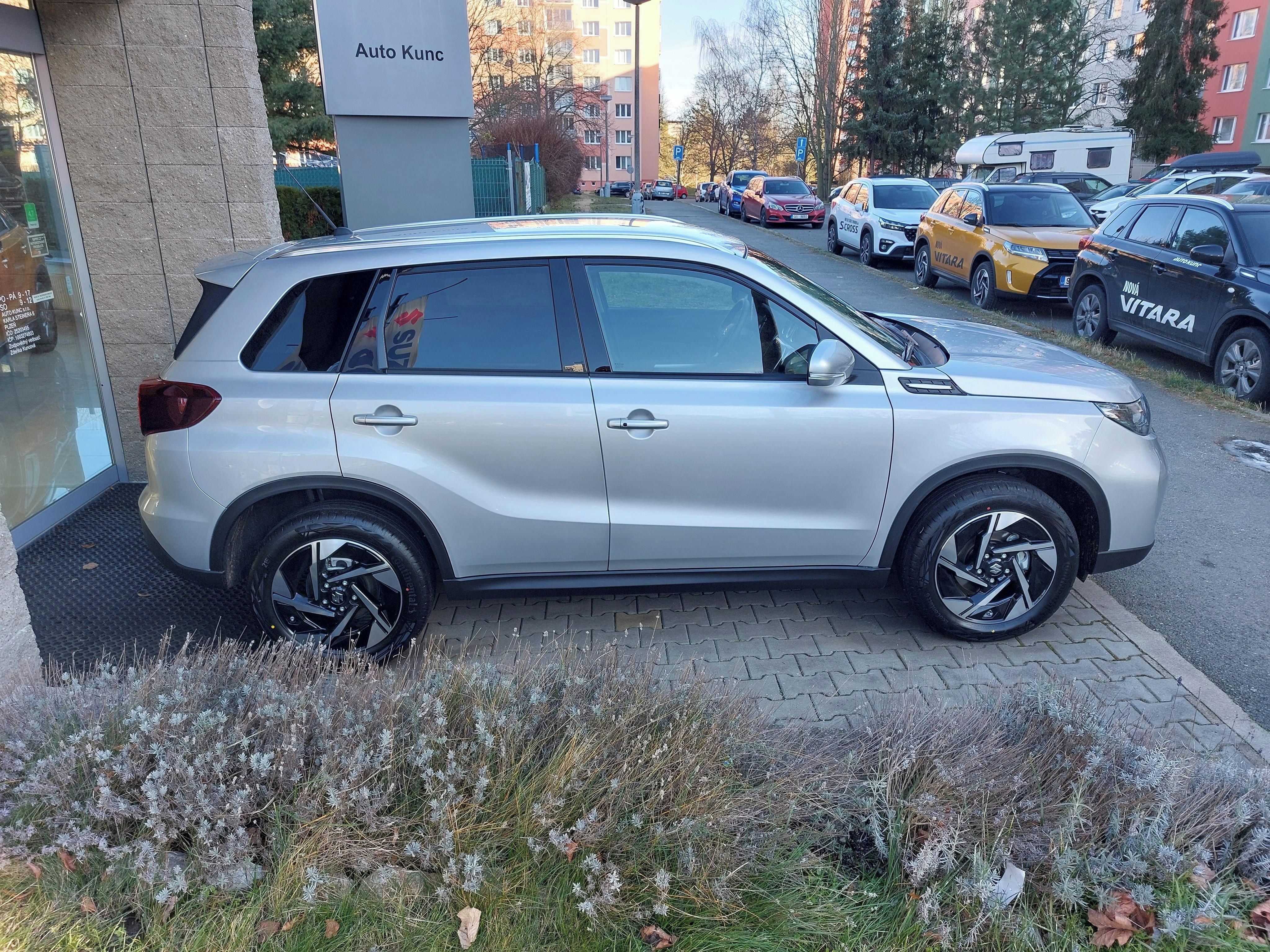 Suzuki Vitara, 1.4 Elegance AllGrip Hybrid - fotka 5