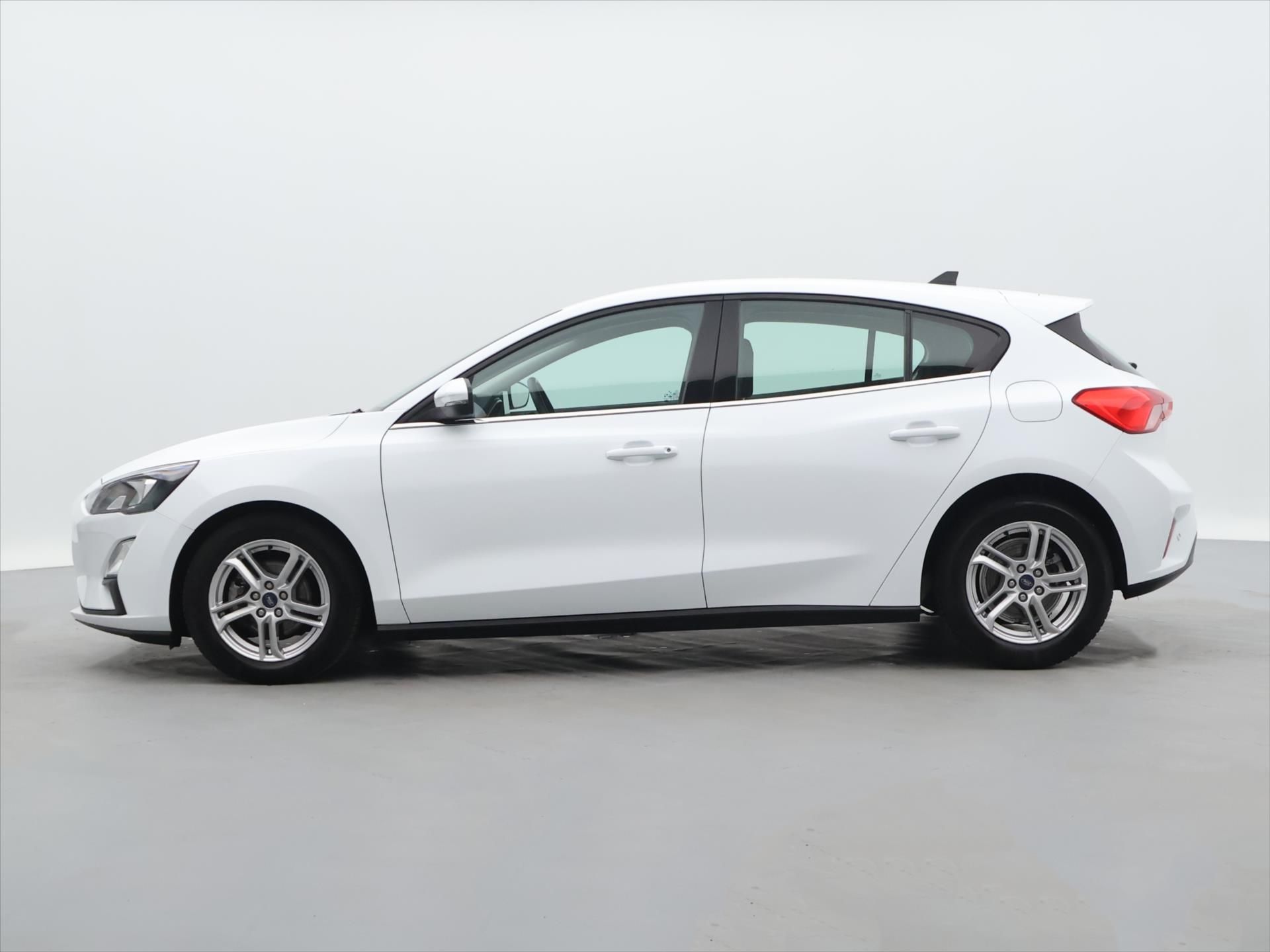 Ford Focus, 1,0 EB Business edition 1.maj - fotka 4