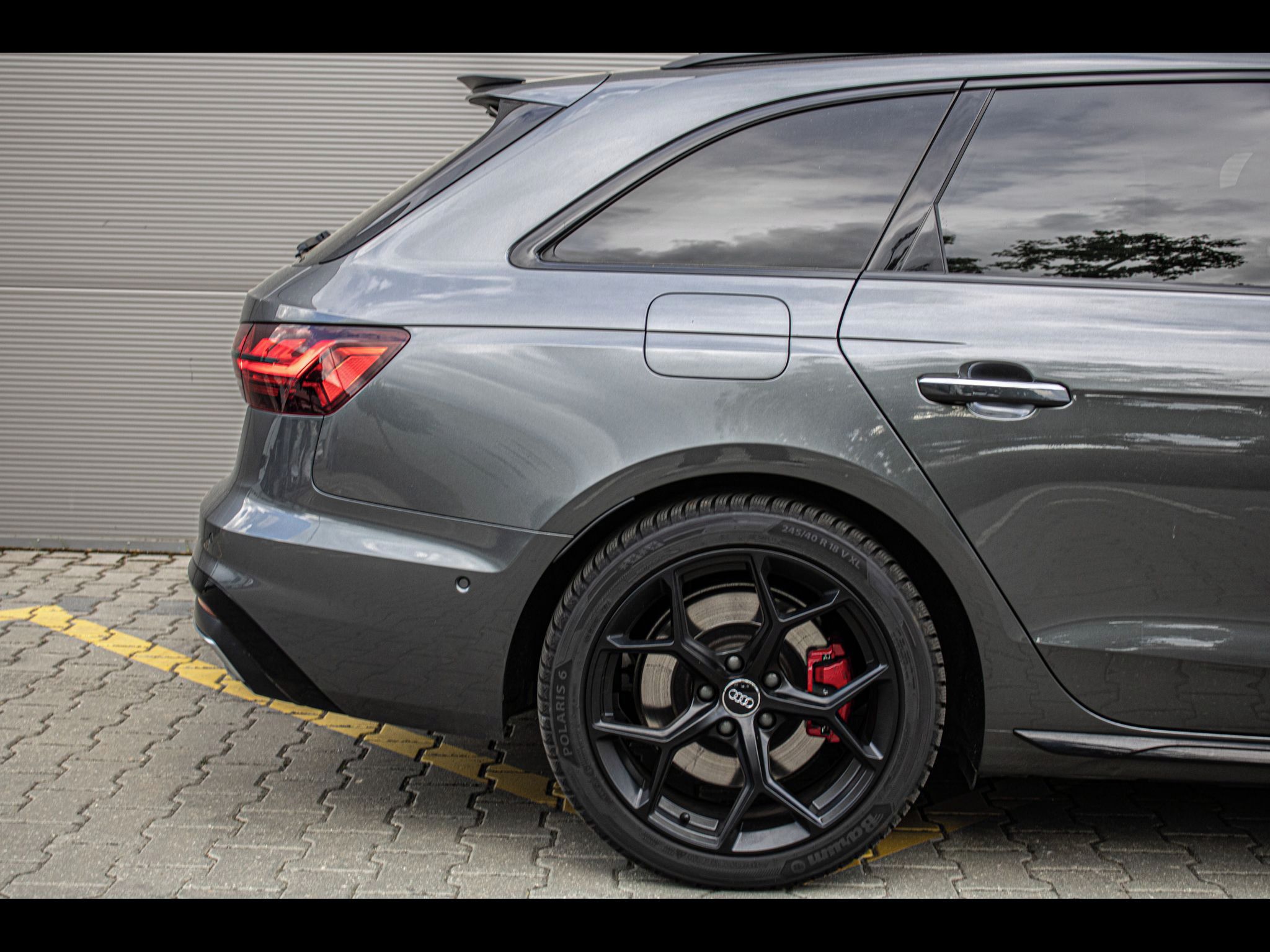 Audi A4 - fotka 5