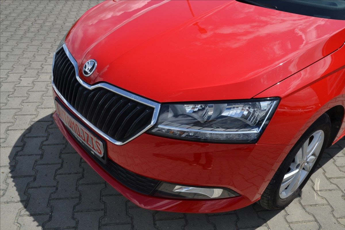 Škoda Fabia, 1,0 TSI DSG KLIMA TZ ACC NOVÁ - fotka 6