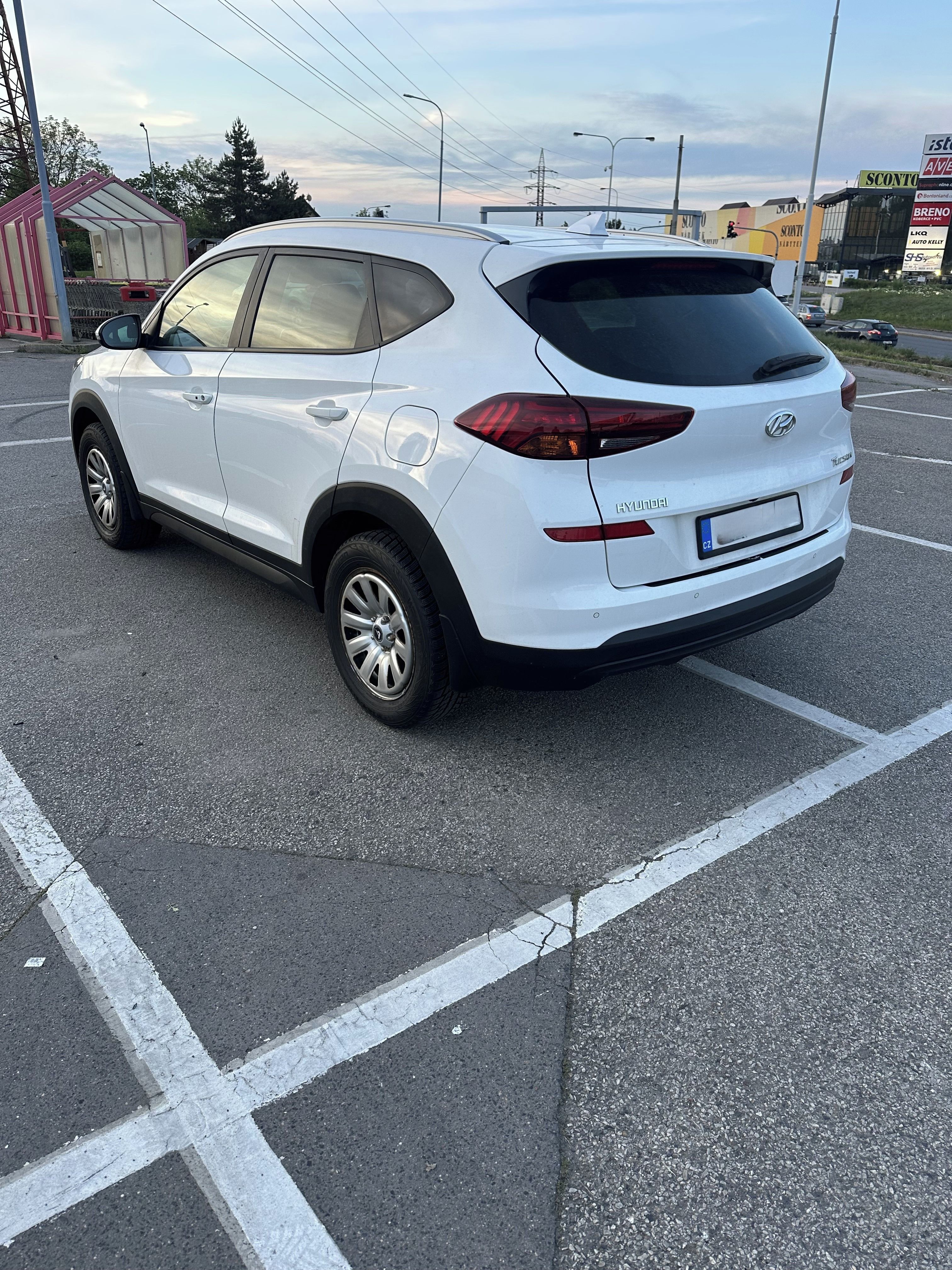 Hyundai Tucson, 1.6 benzín  97 kw koupeno v ČR - fotka 6