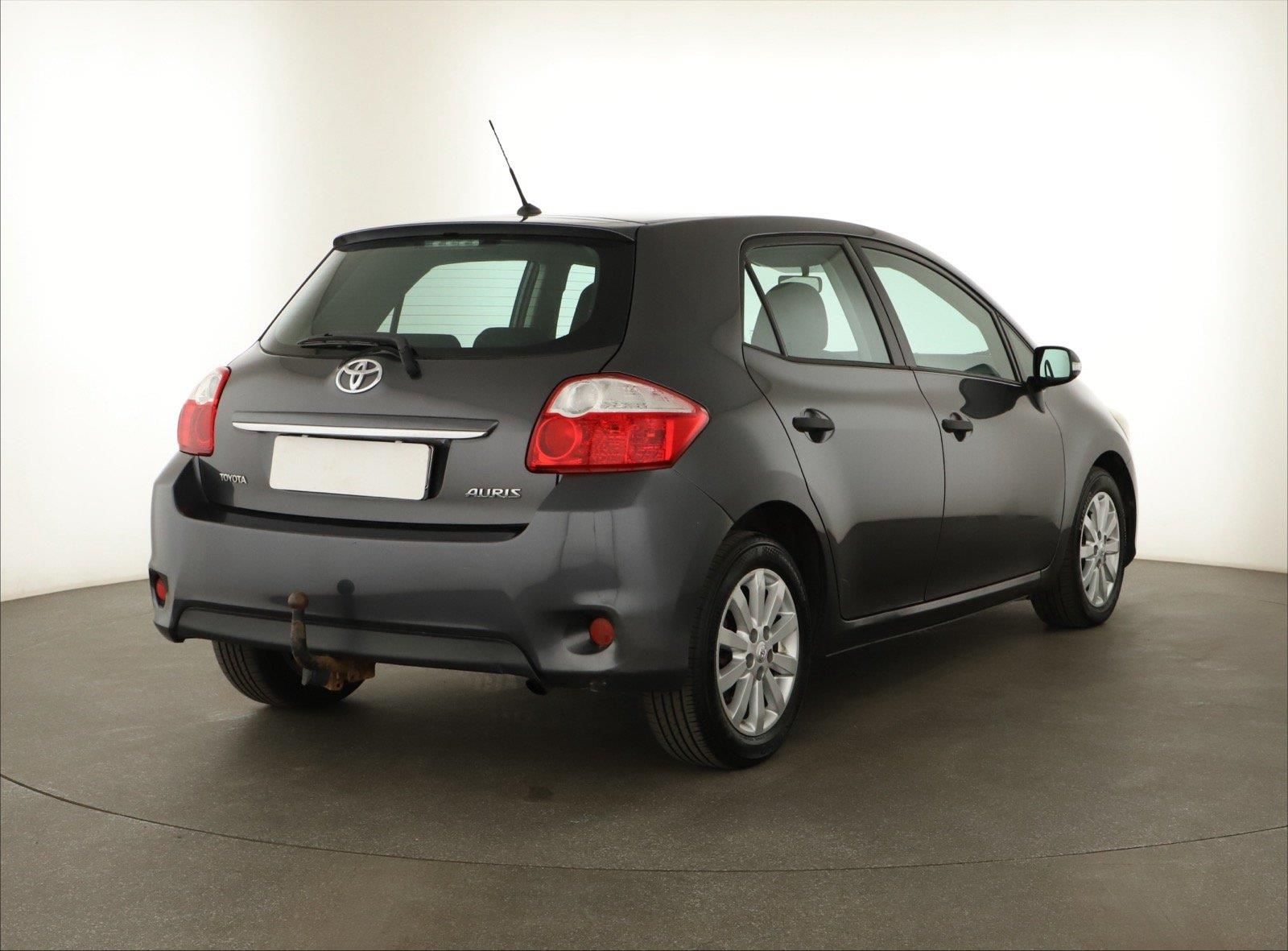 Toyota Auris, 1.6 Valvematic, ČR,1.maj - fotka 5
