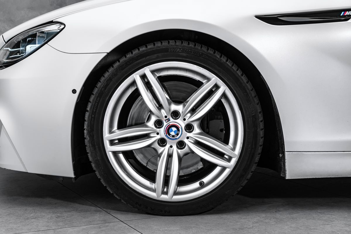 BMW Řada 6, i xD Gran Coupé Individuál - fotka 2