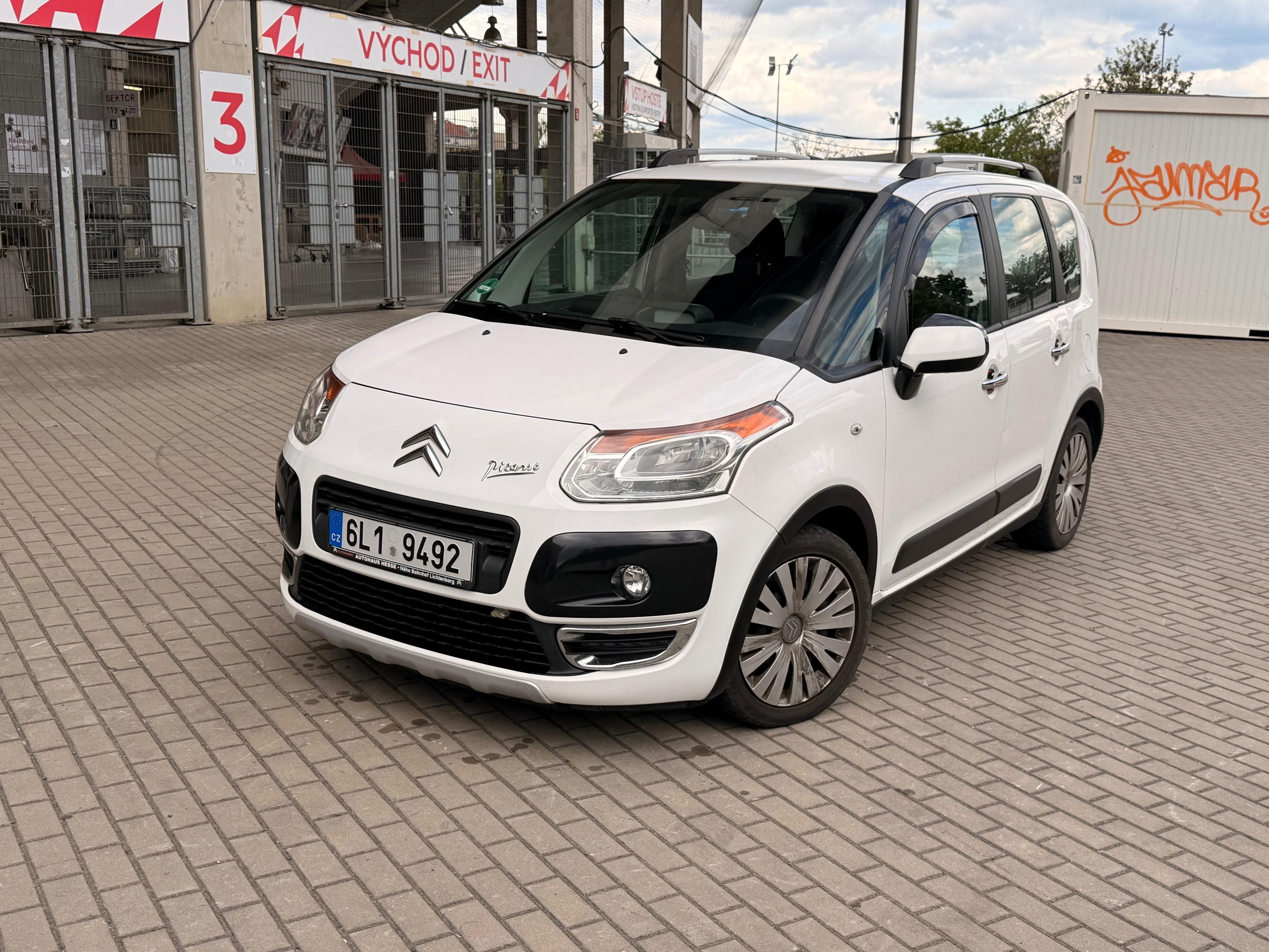 Citroën C3 Picasso, 1.6 HDi,82 kW, Poškozený Bok